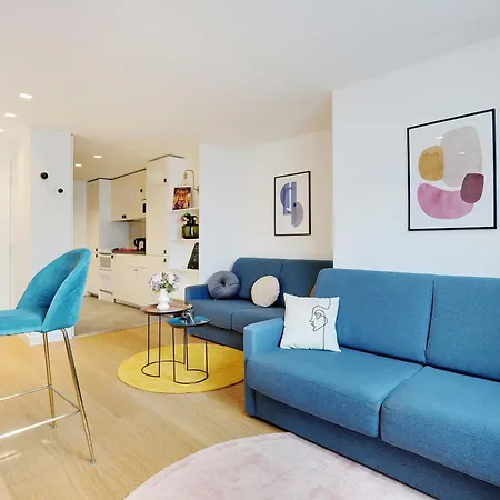 Comfort & Design For 10p - Center