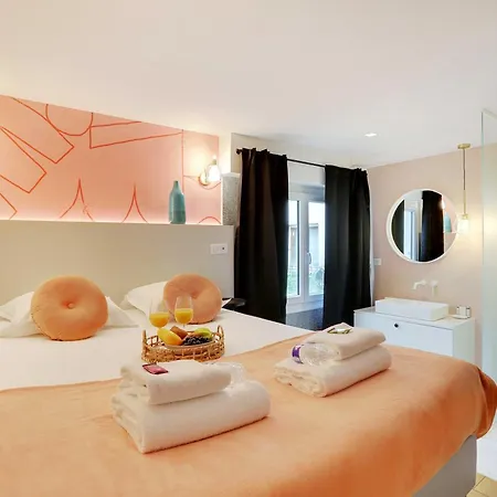 Comfort & Design For 10p - Center