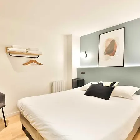 Comfort & Design For 10p - Center