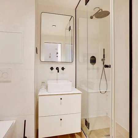 Comfort & Design For 10p - Center Apartment *